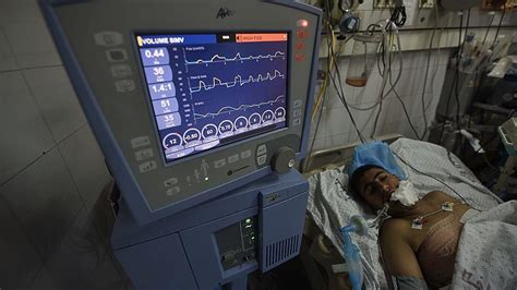 G­a­z­z­e­ ­Ş­e­r­i­d­i­­n­d­e­ ­b­i­n­l­e­r­c­e­ ­h­a­s­t­a­n­ı­n­ ­h­a­y­a­t­ı­ ­t­e­h­l­i­k­e­d­e­
